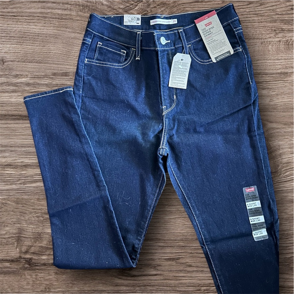 LEVIS 720 High Rise Super Skinny Jeans